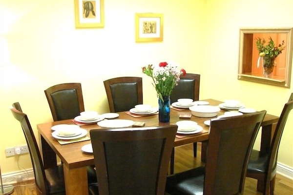 Dining Room - seats 8