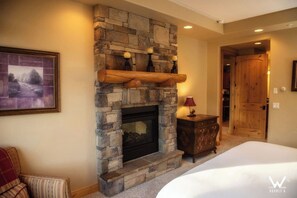 3 bedrooms, iron/ironing board, travel cot, WiFi