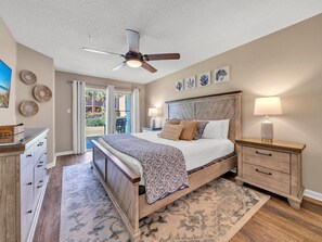 3 室のベッドルーム、アイロン / アイロン台、WiFi (無料)、ベッドシーツ