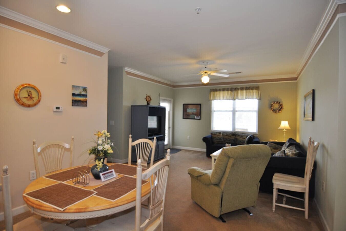 Platt-tv och dvd-spelare