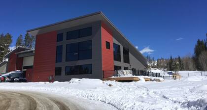 Sunnuntaista torstaihin erikoistarjoukset !!! Uusi matto! Päivitykset keittiössä! Uudet porealtaat !!