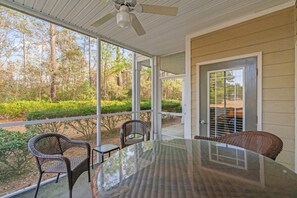 Outdoor dining - 240-06 Woodlands Way (Calabash)