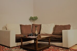 5 bedrooms, down duvets, in-room safe, individually decorated