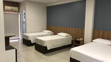 Apartamento Executivo 4 | Minibar, cortinas opacas, tabla de planchar con plancha y wifi gratis