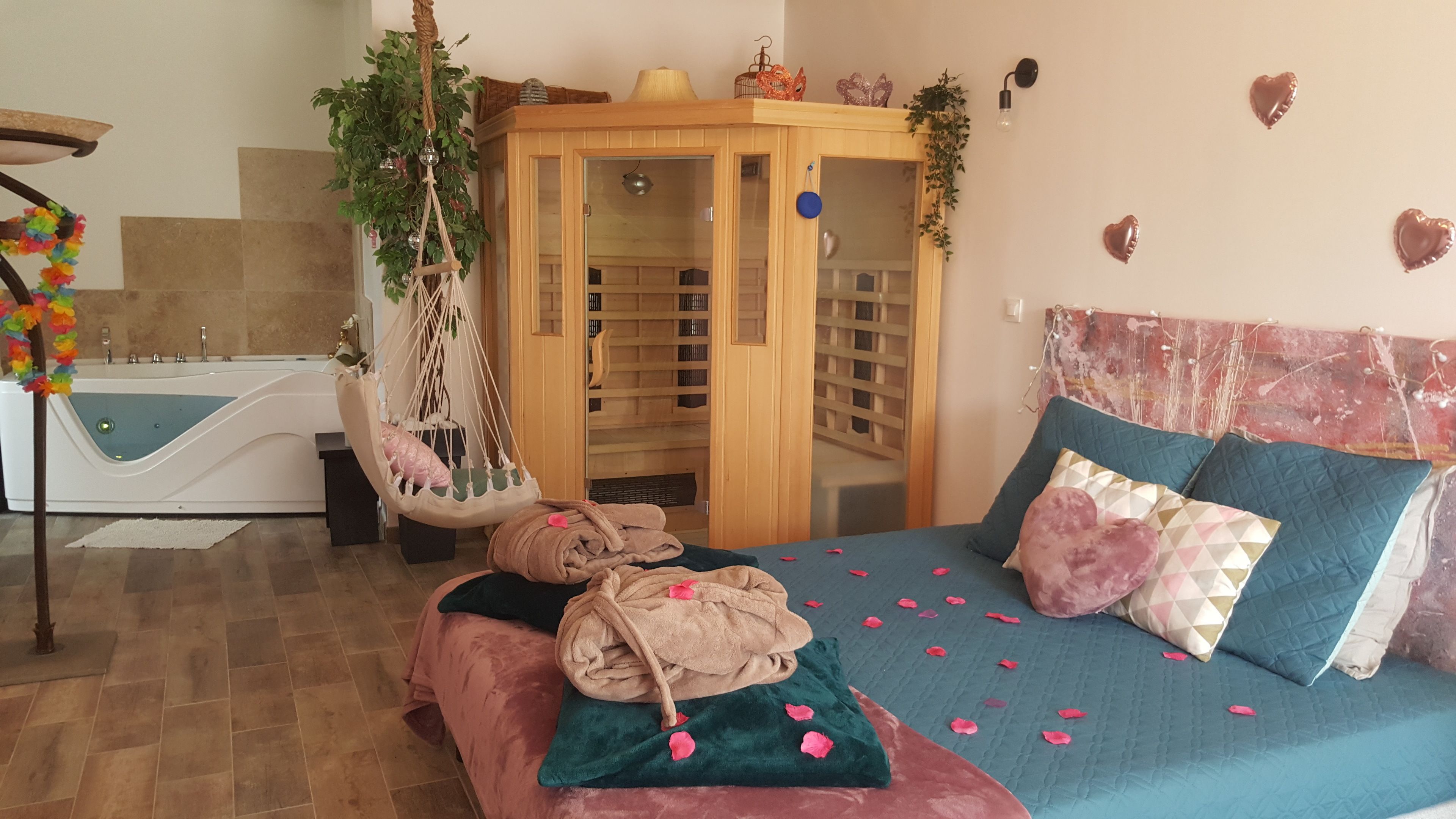 Photo - Le Mas Romantique avec Jacuzzi et Sauna privé