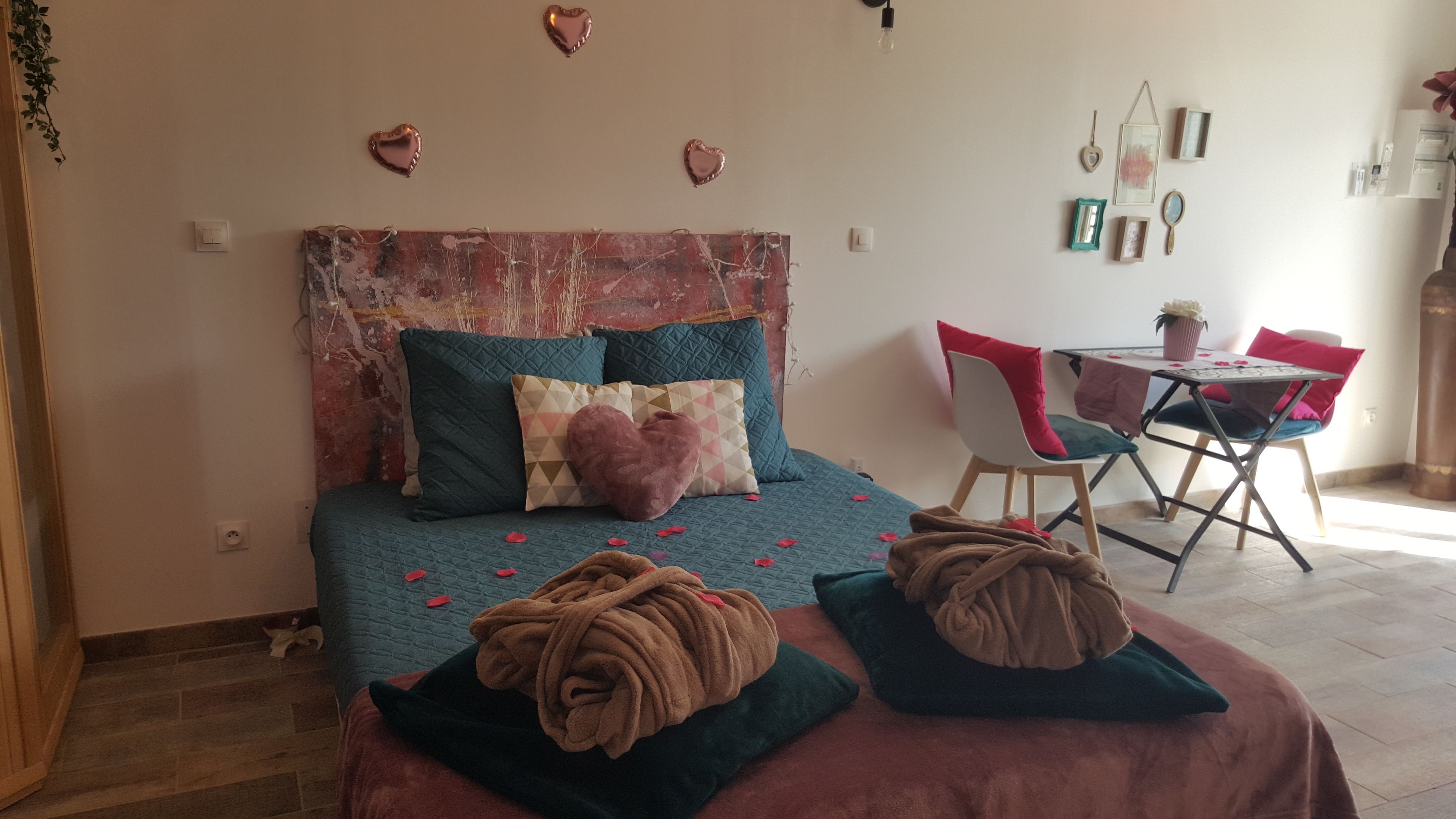 Photo - Le Mas Romantique avec Jacuzzi et Sauna privé