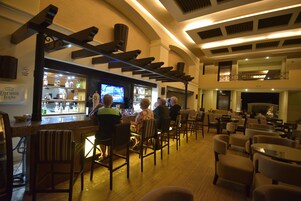Bar (en la propiedad)