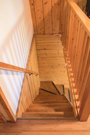 Interior - Aspen Haven Cabin in Glennallen (Glennallen)