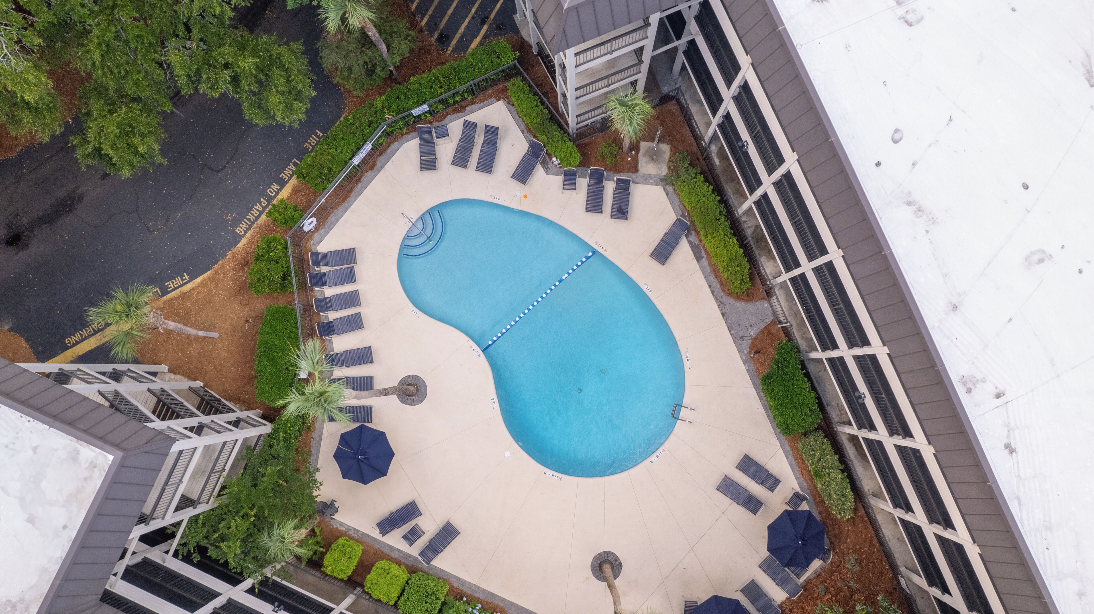 Serenity by the Sea – Newly Updated and steps to the Beach/Coligny Plaza!!
