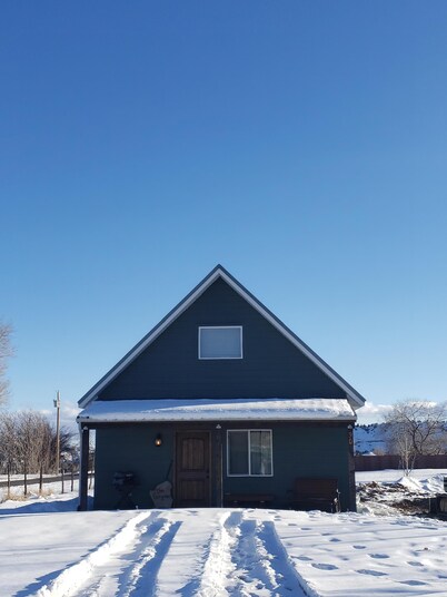Sleeps 5 - Modern Country Cabin - Minutes from Bryce Canyon
