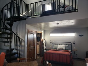 1 chambre, fer et planche à repasser, lit parapluie, Wi-Fi gratuit