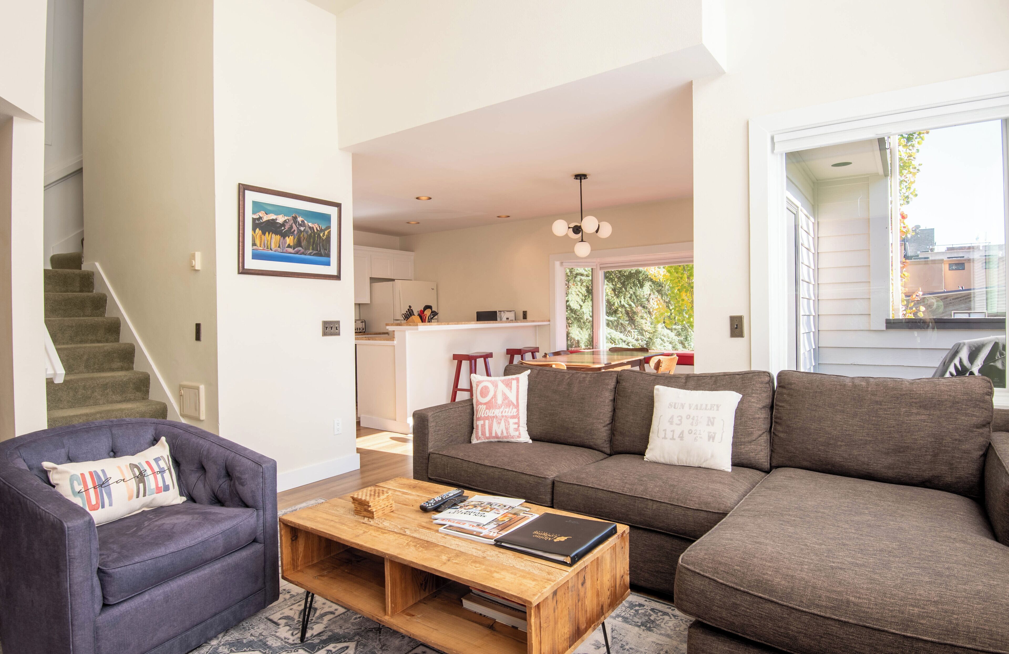 Televisie en een open haard