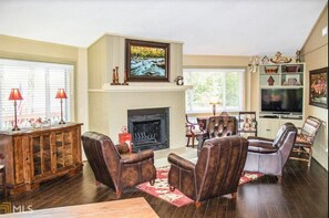 TV, fireplace, DVD player, stereo