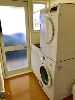 Interior - Relaxing beach vacation - beautiful, quiet and clean (Cooks Beach)