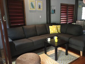 Smart TV, DVD player, books, music library - Pure Shores Resort, Lilypond Bure. Adults Only Villa, w/shared pool, BBQ, Beach (Savusavu)