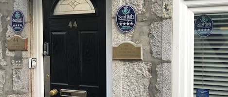Fachada de la propiedad