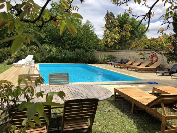 Ulkouima-allas, lämmitetty uima-allas