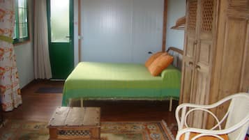 1 Schlafzimmer, BĂŒgeleisen/BĂŒgelbrett, WLAN, BettwĂ€sche
