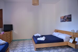 3 bedrooms, iron/ironing board, free WiFi, bed sheets - Villa INN Costa Casa Positano (Tramonti)