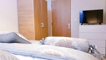 Desk, free WiFi, bed sheets