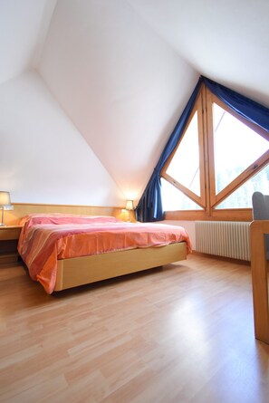 2 bedrooms, bed sheets - Ville Golf & Ski Trilocale 022143-AT-819873 (Madonna di Campiglio)
