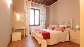 3 Schlafzimmer, Bügeleisen/Bügelbrett, Reisekinderbett, kostenloses WLAN