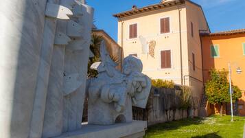 Enceinte de lâhĂ©bergement