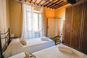3 bedrooms, iron/ironing board, travel crib, WiFi (free) - BEAUTIFUL 3 ROOMS CONDITIONED IDEAL LOCATION (Pietrasanta)