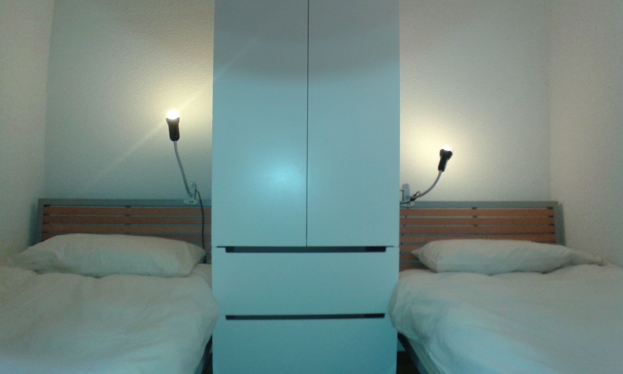 3 عدّة غرف نوم وواي فاي مجانًا وملاءات أسرّة