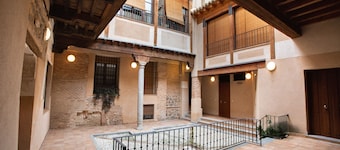 Duplex in the Jewish Quarter of Toledo