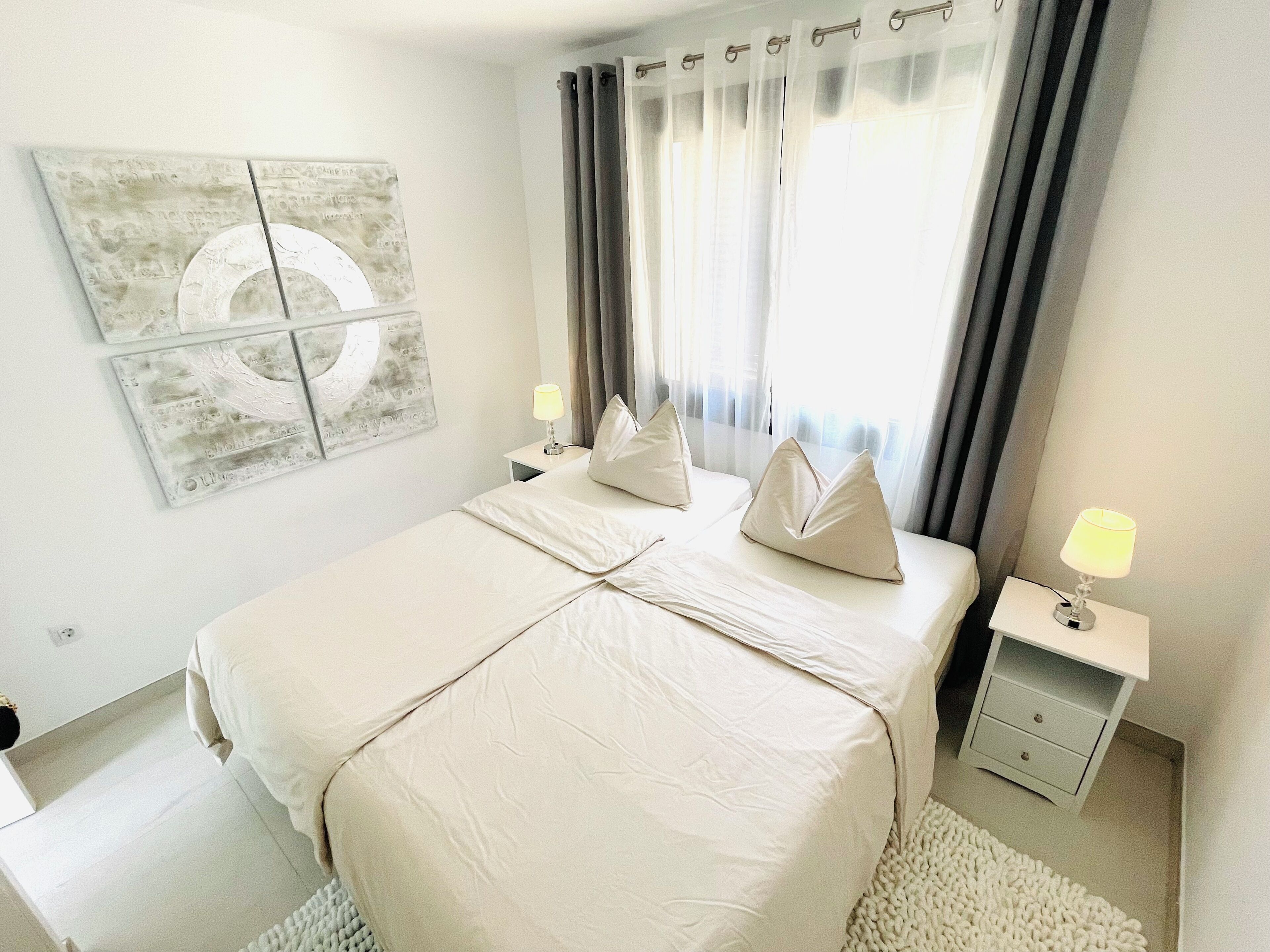 2 bedrooms, iron/ironing board, free WiFi, bed sheets