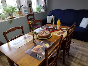 Dining - Gîte Ellerbach 3 *; 5 pers. 90m² - At the gates of Alsace and Northern Vosges (Schalbach)