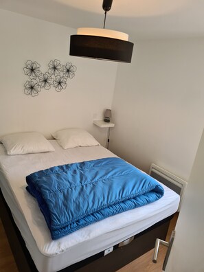 1 Schlafzimmer, Bügeleisen/Bügelbrett, Reisekinderbett, kostenloses WLAN