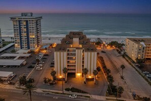 Exterior - Beachfront, Great Views, Heated Pool, King Bed, Balcony - 301 (Redington Shores)