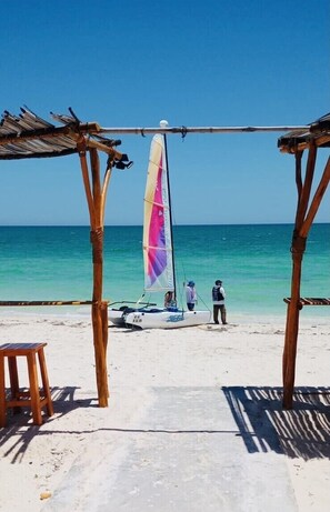 Liegestühle, Strandtücher