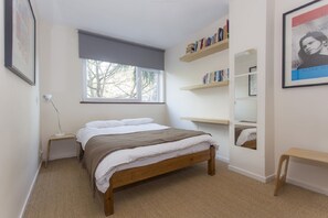 3 bedrooms, iron/ironing board, free WiFi
