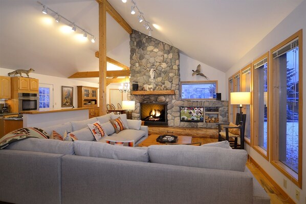 TV, peis og DVD-spiller