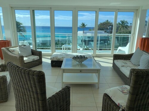 NOUVEAU Incroyable Ocean View - 301C