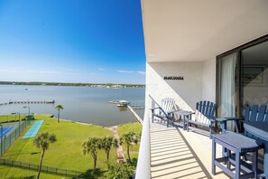 Property grounds - Great Rates! Two Bedroom ~ Gulf Shores Surf & Racquet (Gulf Shores)