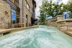 Pool - Ski-In/Ski-Out Luxury Condo - Fitness center, hot tub, patio, BBQ + Fireplace! (Deer Valley)