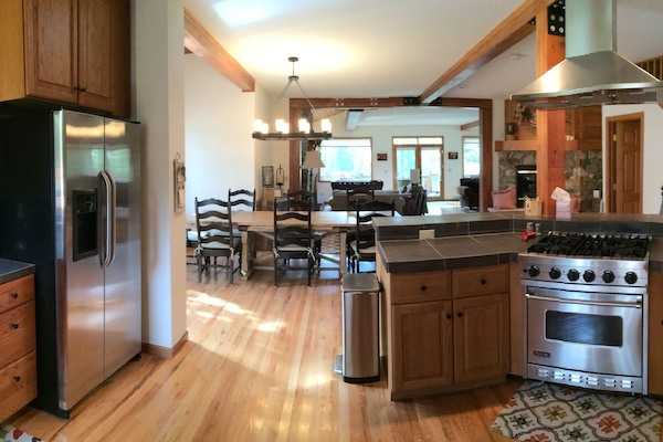 Stainless Steel Appliances with Viking Gas Stove