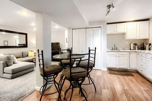 Interior - 5 Bedroom Home in South Boulder; Great Views; Access to Hiking Trails (Boulder)