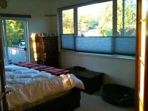 5 chambres, fer et planche à repasser, Wi-Fi, draps fournis