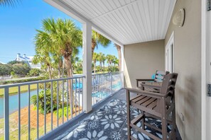 Property grounds - 🏖️LakeViews~Walk2Beach~ComplexPool~Updated~Gulf Place Caribbean 204 (Santa Rosa Beach)
