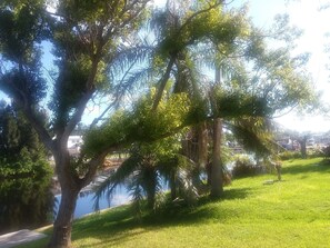 Property grounds - Beautiful Gulf-Front Vacation Rental House (Hudson)