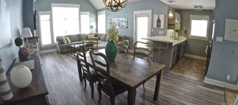 Short walk to the village-Stunning upgraded Rivergrass condo w/ beautiful decor