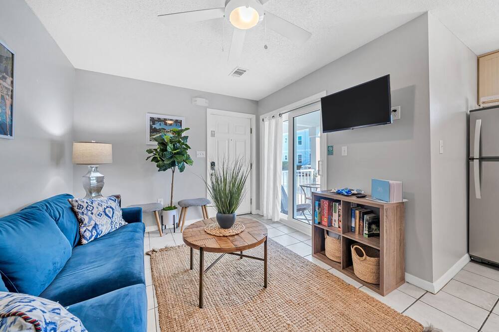 Walk 2 Seagrove Beach~2 Pools~Ground Floor Balcony~Updated~The Starfish