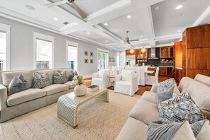 Fernseher, DVD-Player