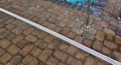 “Tiki time Getaway” -dog friendly, sleeps 6. Corner of splash pad and pool.