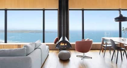 Sky House • Ylellinen retriitti & kylpylä vain 15 minuutin kävelymatkan päässä rannalta!